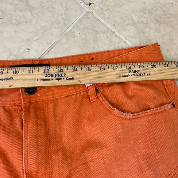 AKOO Shorts Mens Size 42 Orange Standard Fit distressed 11.5” inseam - Picture 10 of 12